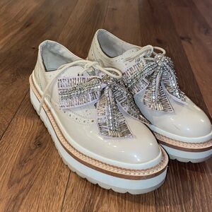 ZARA Oxford shoes patent leather with bow